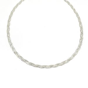 Flätat silverhalsband