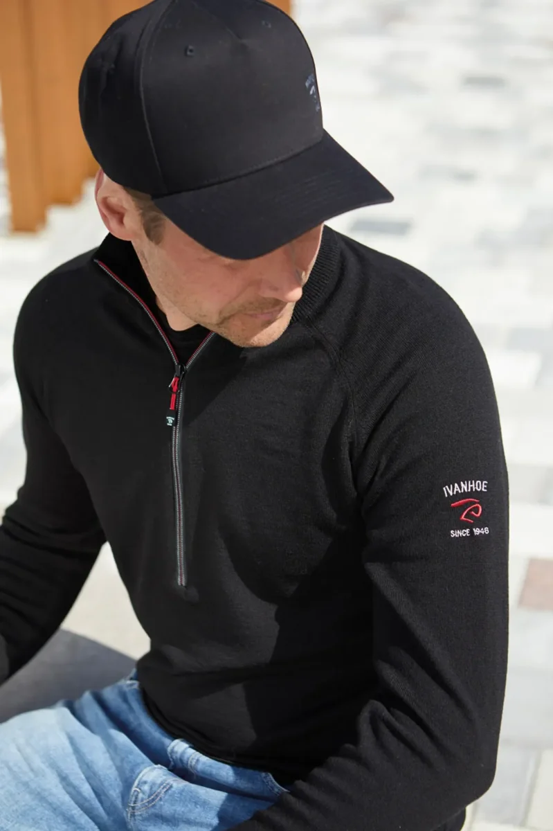 JOJJE HALF ZIP, 100% EXTRA FINE MERINOULL — BLACK - Bild 3